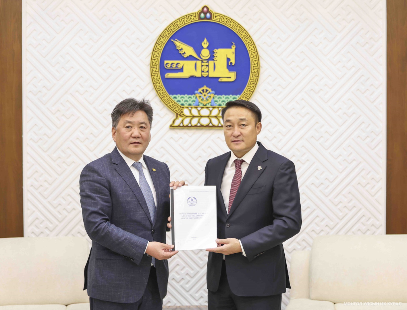 Төрөөс мөнгөний бодлогын талаарх 2026 онд баримтлах үндсэн чиглэлийн төслийг өргөн барилаа